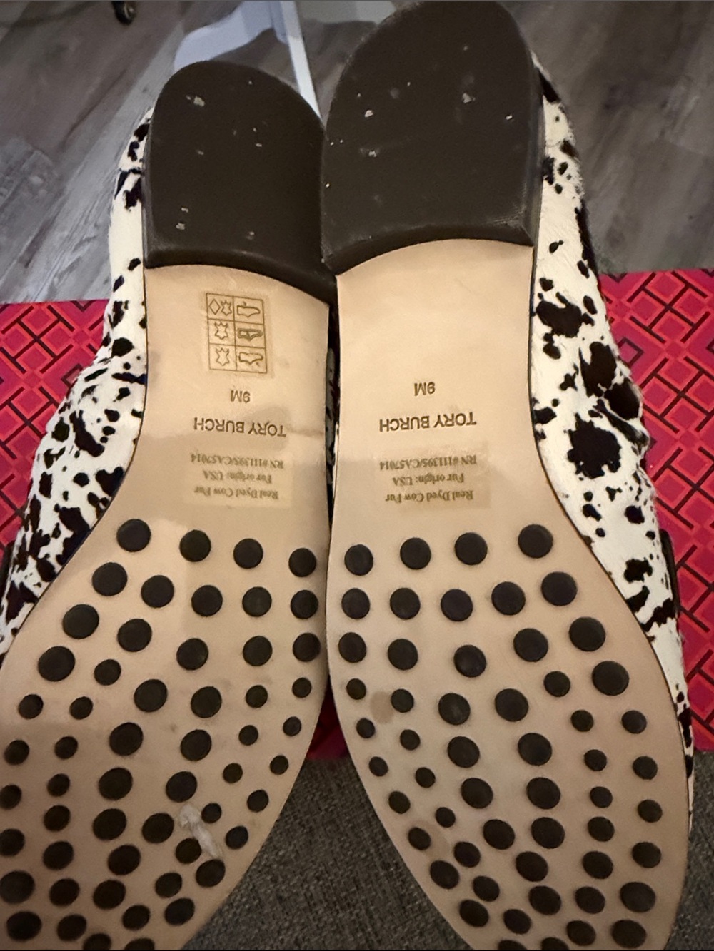 Tory Burch ballet loafer- Black and White Cow-Print hair calf  with Gold Logo - Picture 2 of 3